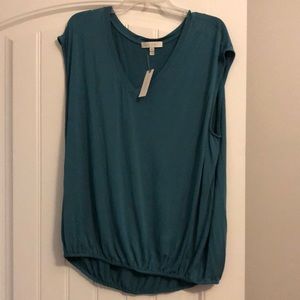 Teal top